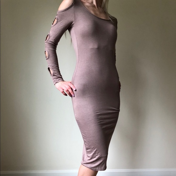 Brown Inner Lined Sleeve Cut Out Dres. - Picture 2 of 7