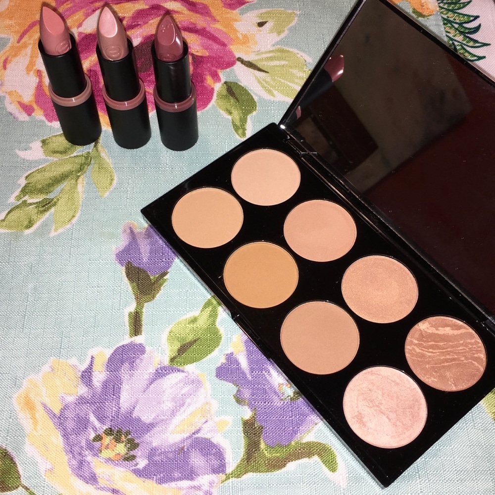 Essence lipstick, Makeup revolution palette