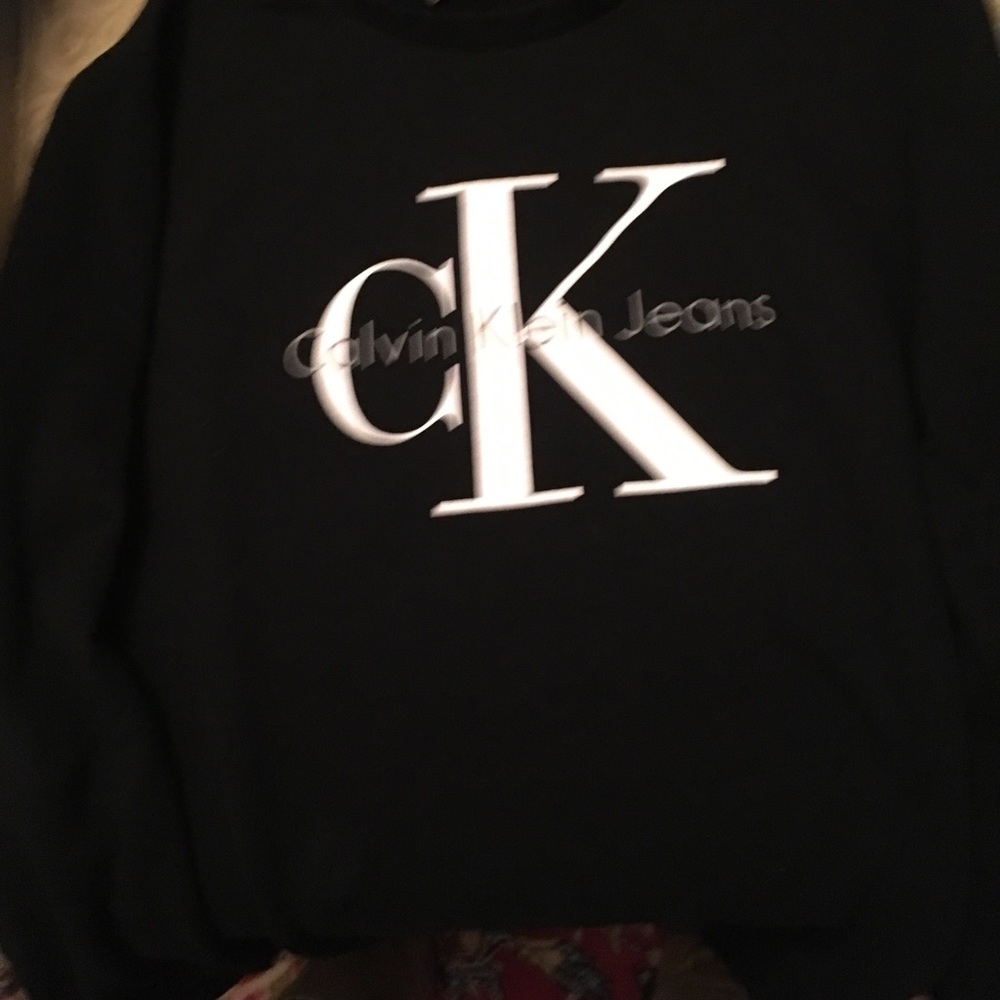 Black Calvin Klein sweatshirt