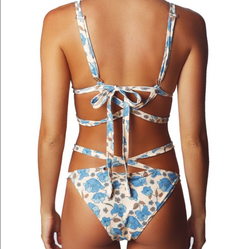 NWT. For Love and Lemons bikini set.