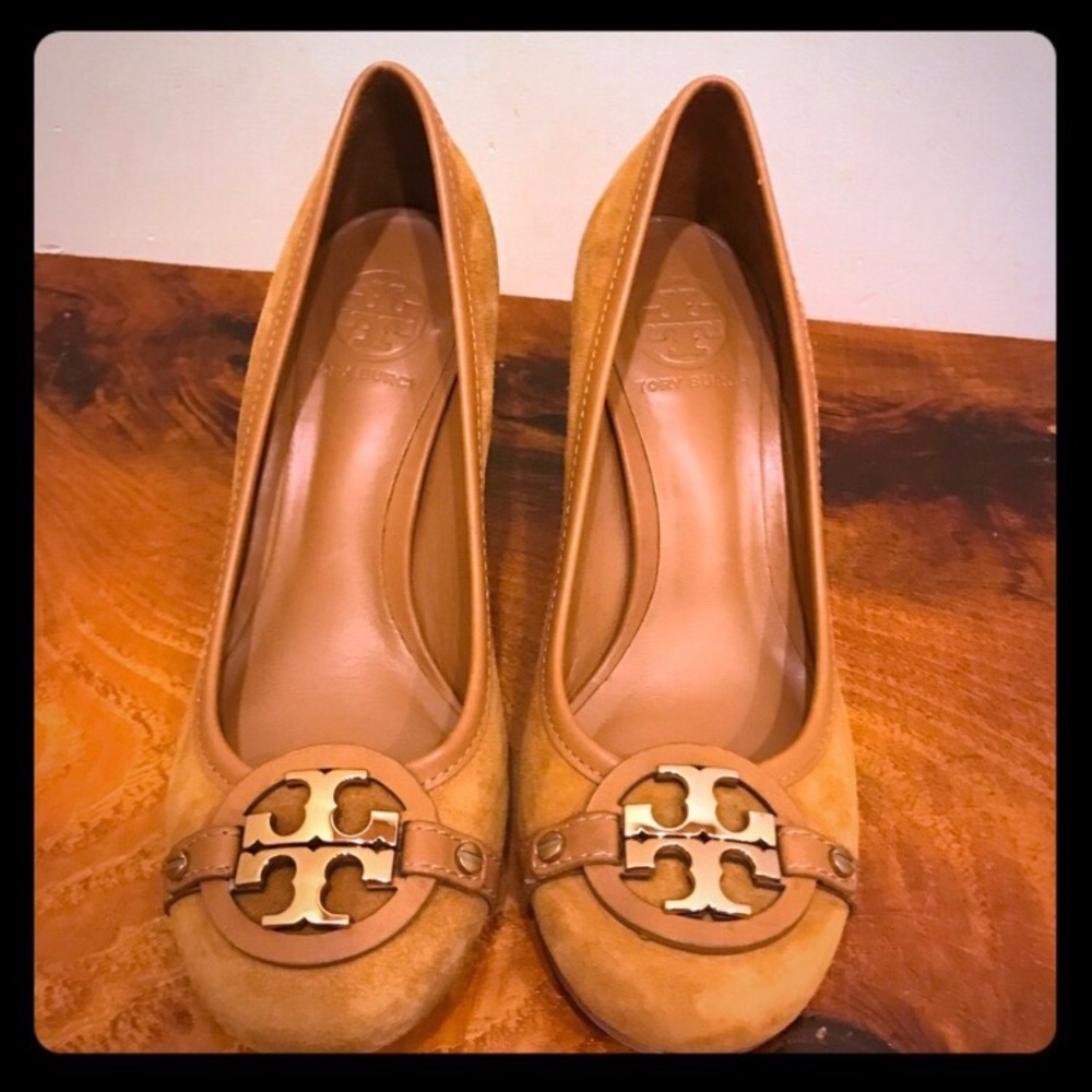 Authentic Sweden Tory burch