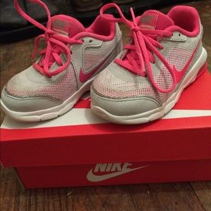 Nike girls shoes