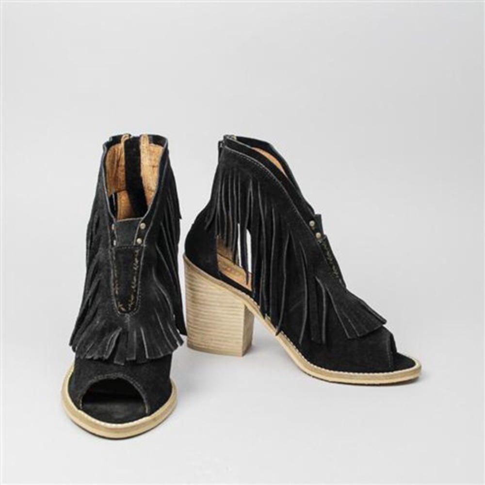 Black Distressed Fringe Boho Open Toe Booties - Picture 2 of 6