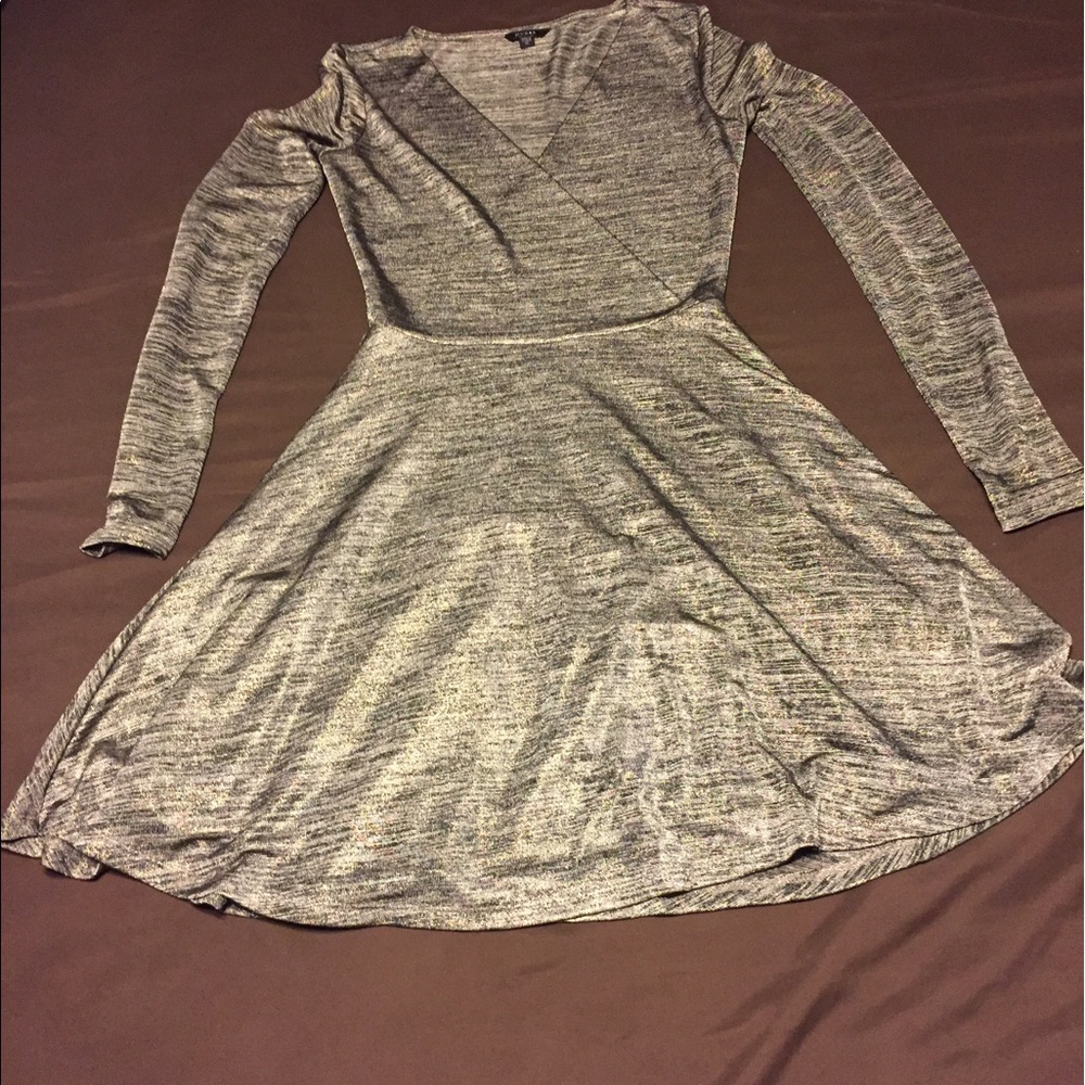Shimmery dress! 👗💖