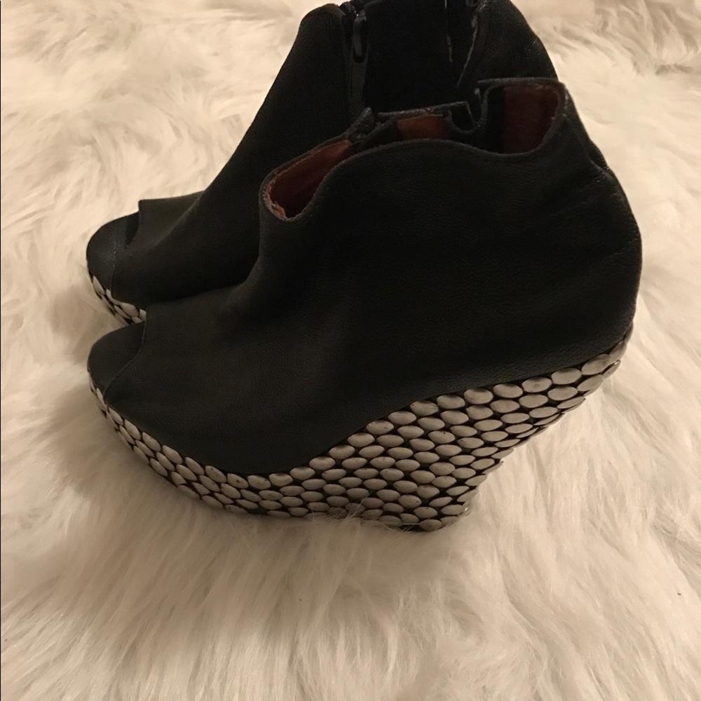 🔥Jeffrey Campbell peep toe studded wedge 6.5 🔥