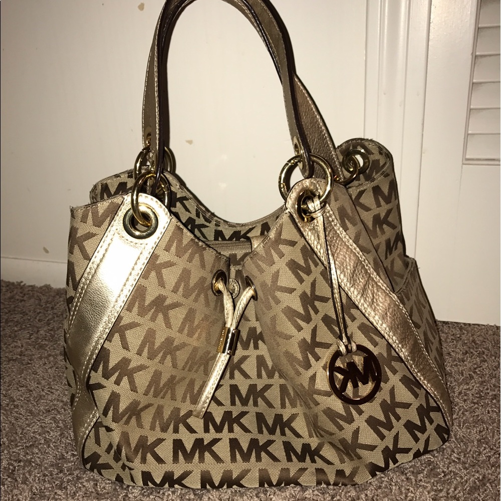 Michael Kors purse