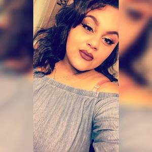 Meet your Posher, Monique