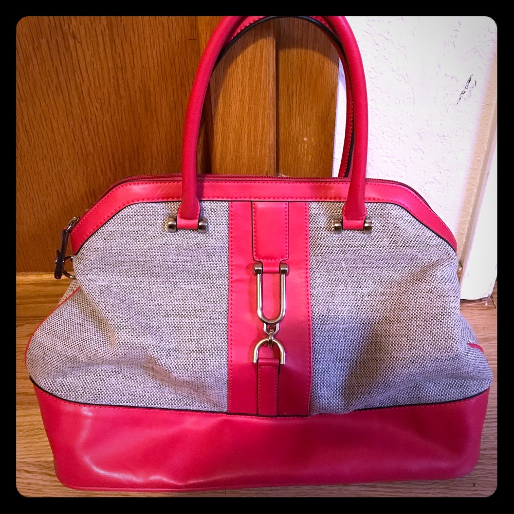 London Fog hand bag- surprise sale!