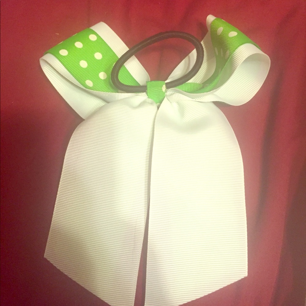 Cheer bow - Picture 2 of 2