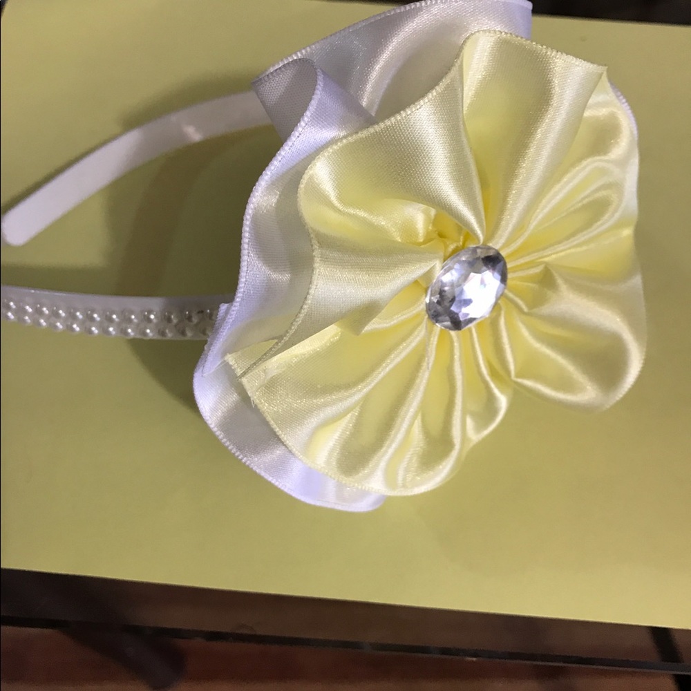 Beautiful hair bows for girls and babies and more