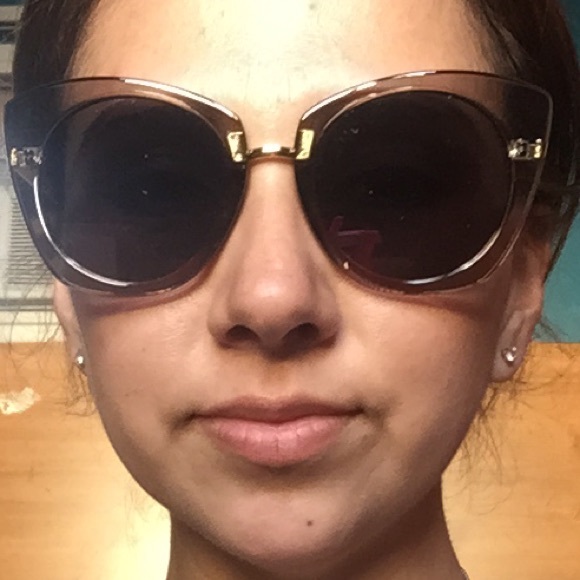 New Clear gray bold sunglasses - Picture 3 of 5