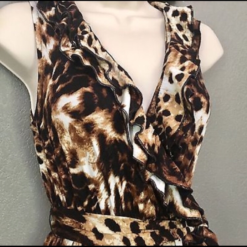 Leopard Wrap Dress ๐๐ - Picture 3 of 8