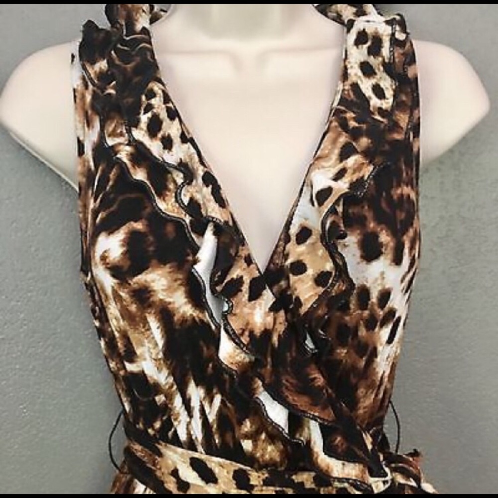 Leopard Wrap Dress ๐๐ - Picture 5 of 8