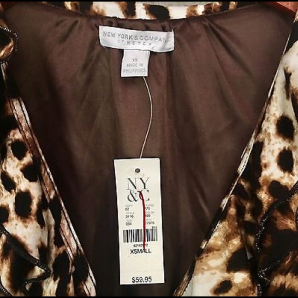 Leopard Wrap Dress ๐๐ - Picture 7 of 8