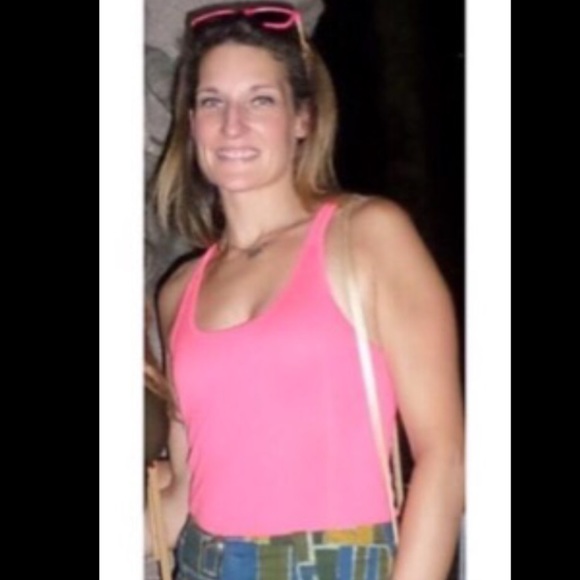 Meet your Posher, Lori - Picture 2 of 6