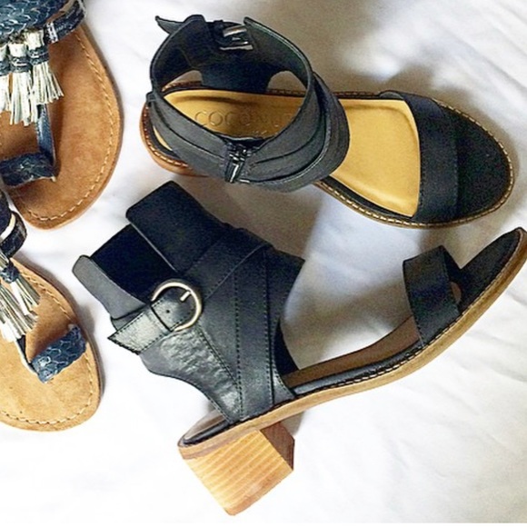NIB Black Western Buckle Block Heel Sandal - Picture 8 of 8