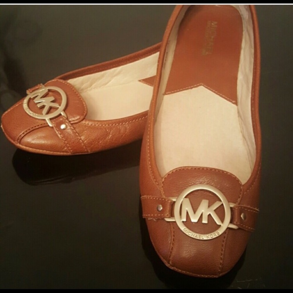 MK leather flats