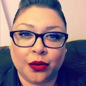 Meet your Posher, Christal