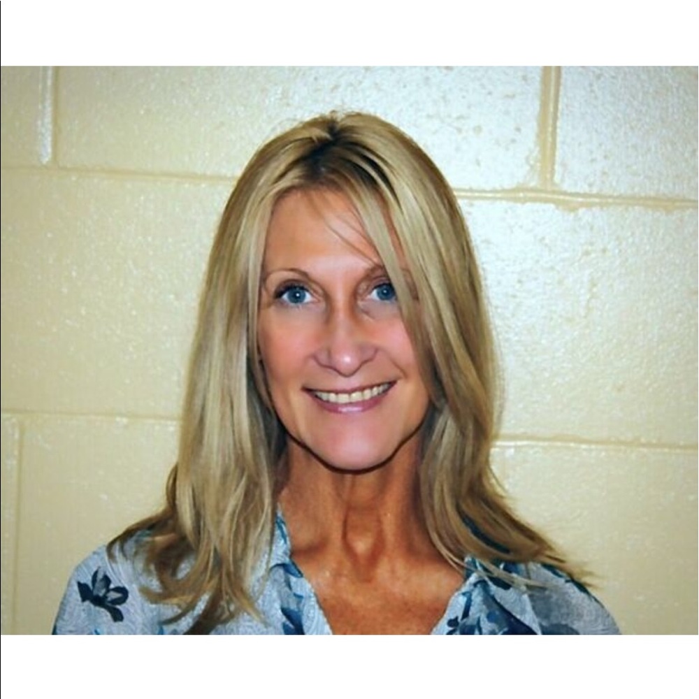 Meet your Posher, Aana