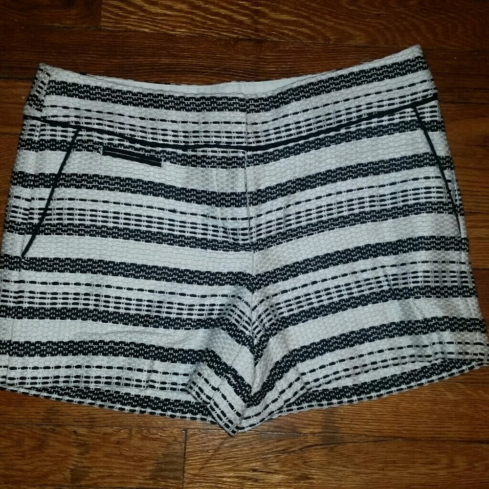 NWOT textured striped shorts