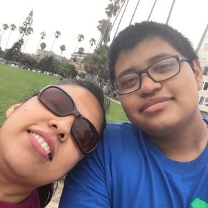 Meet your Posher, Mayeli