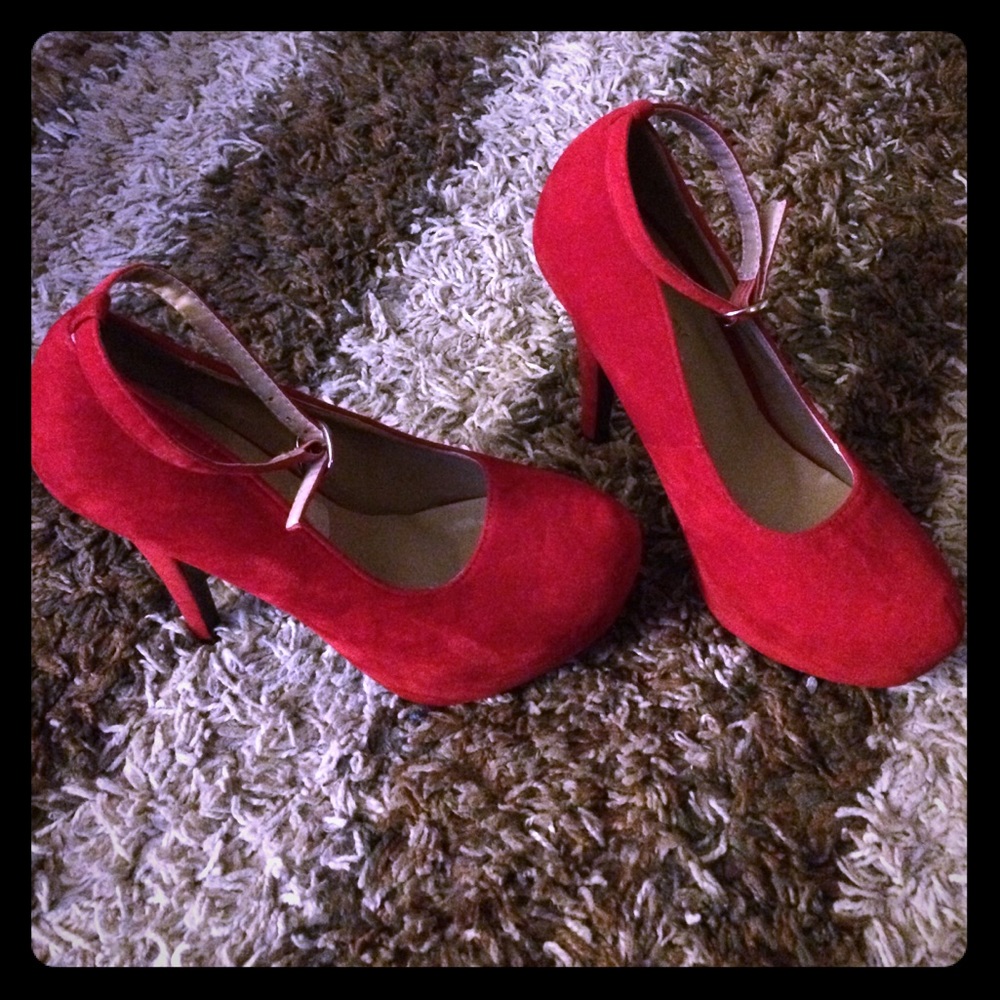 Red Delicacy Heels- Suede - size 7