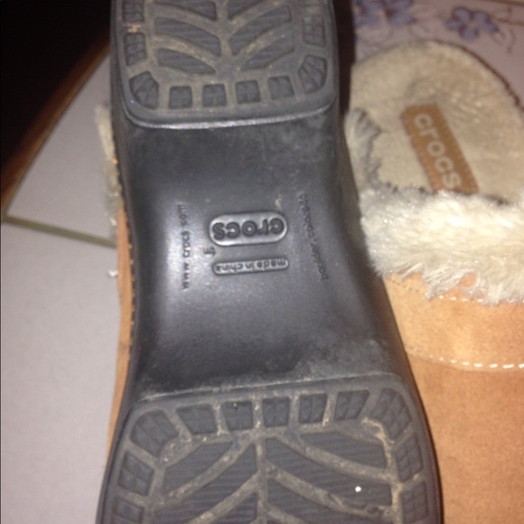 Shoes - Picture 3 of 3