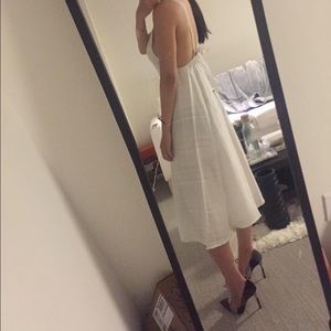 💯authentic reformation white dress in US size 2