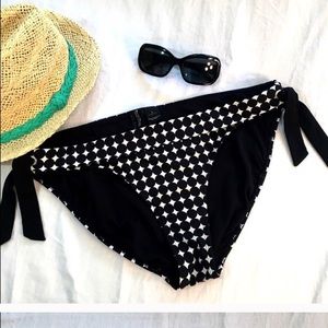 Size Large Bathing suit bottom