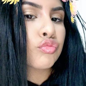 Meet your Posher, Leslie