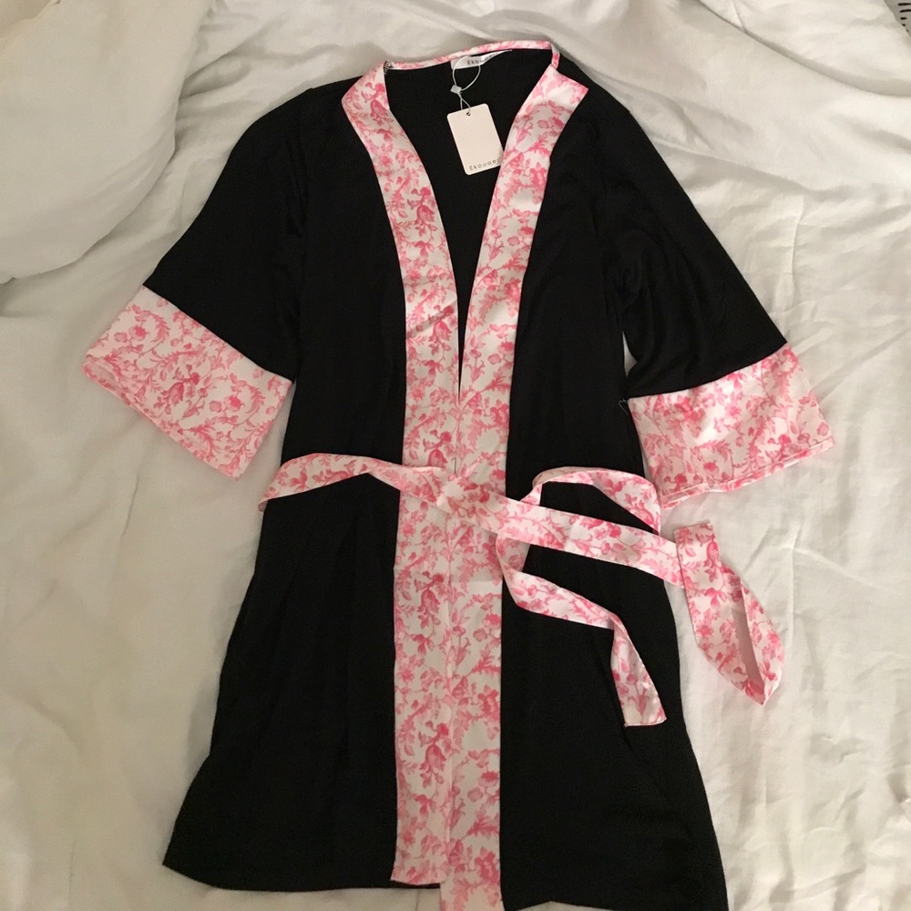 Cute robe