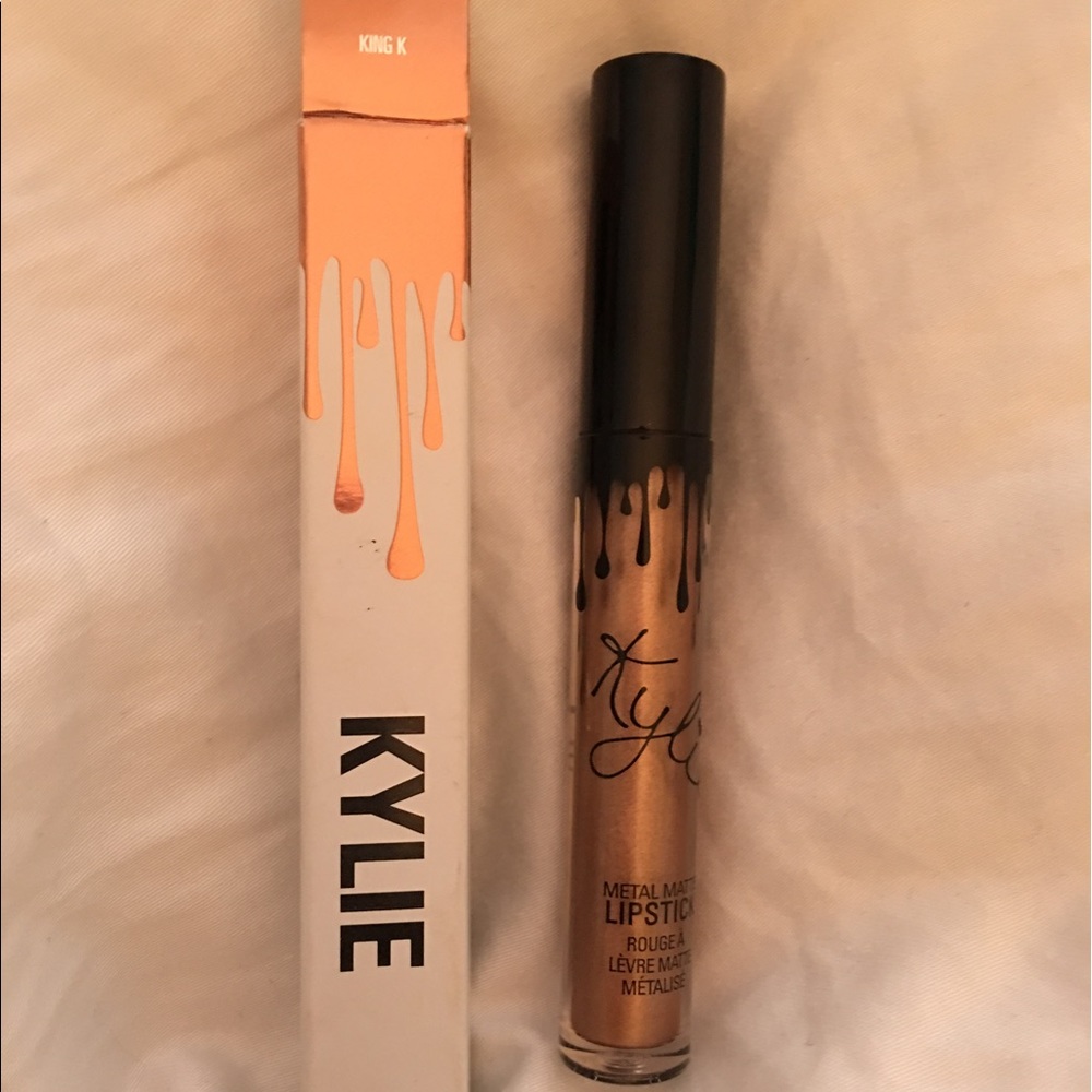 💯 % KYLIE Cosmetics King K Metal Matte Lipstick.