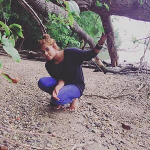 Meet your Posher, Israt