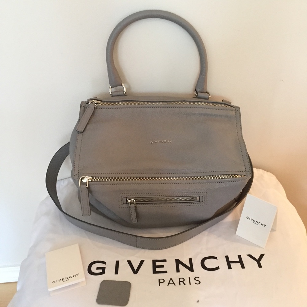 ⛔️ SOLD ⛔️ Authentic Givenchy Pandora Medium