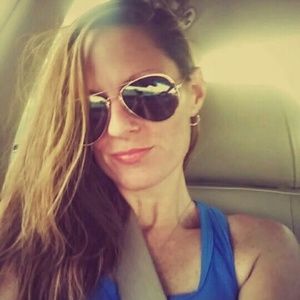 Meet your Posher, Gwendalyn