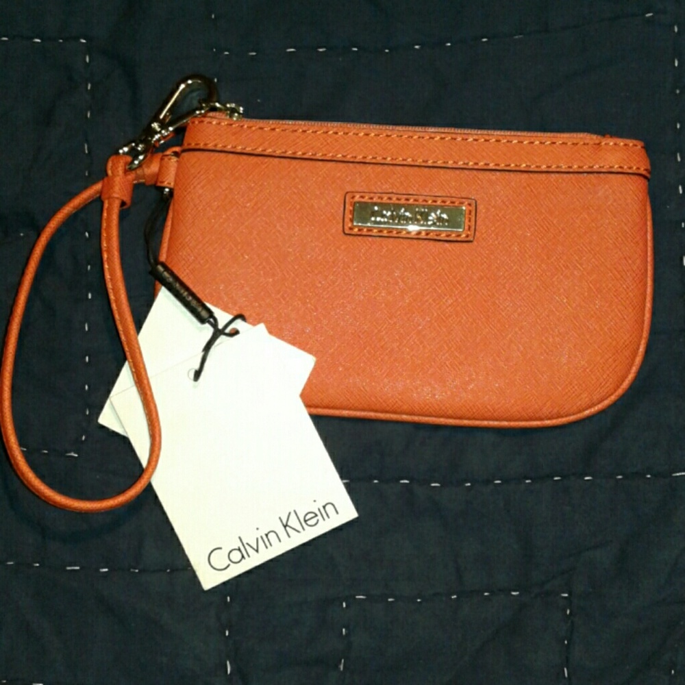 LAST CHANCE ⤵PRICE DROP.    NWT...CALVIN KLEIN