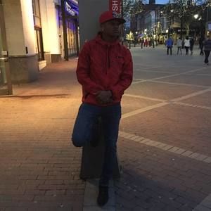 Meet your Posher, Pierre