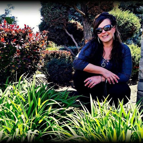 Meet your Posher, Jessica - Picture 1 of 1