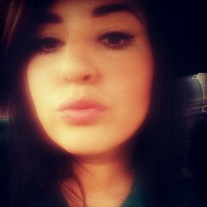 Meet your Posher, Priscilla