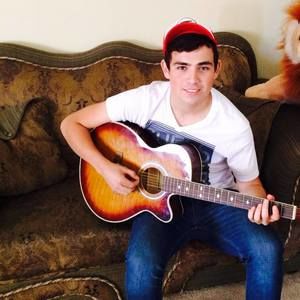 Meet your Posher, Rigoberto