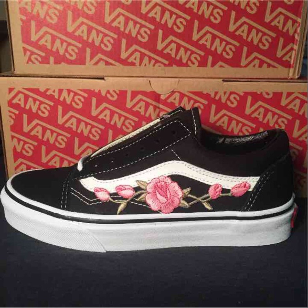 Old Skool Vans Rose Patch Embroidered