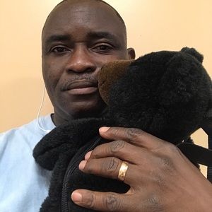 Meet your Posher, Emilio