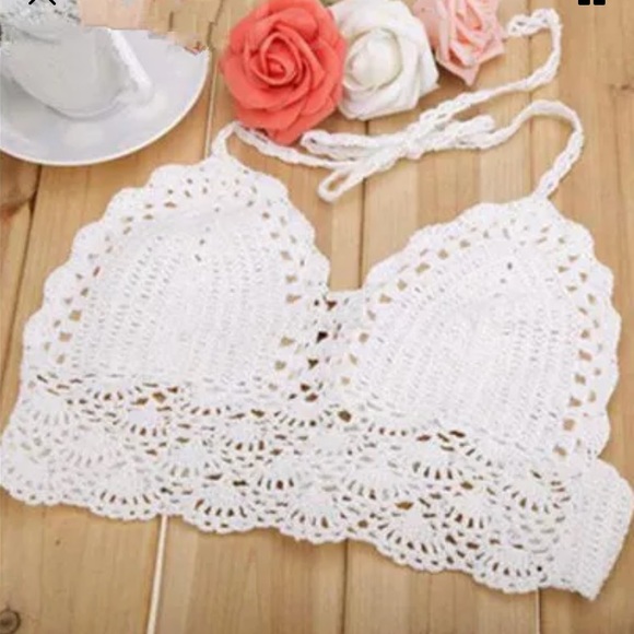 ‼️LAST ONE ‼️White Crochet Halter Top - Picture 5 of 8