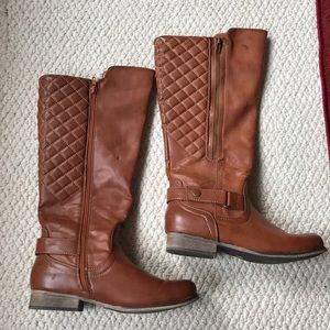 Ladies size 7 Boots