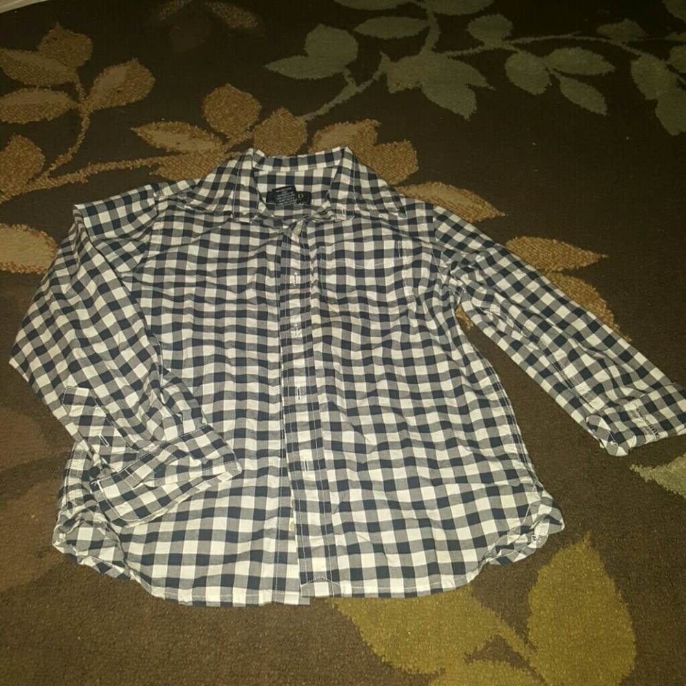 Adorable Navy and White checkered shirt!!!