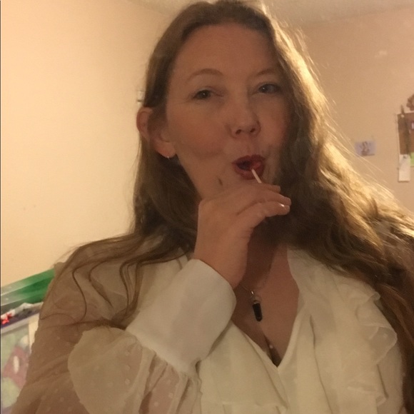 Meet your Posher, Jax - Picture 1 of 1