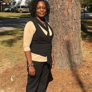 Meet your Posher, Sharon