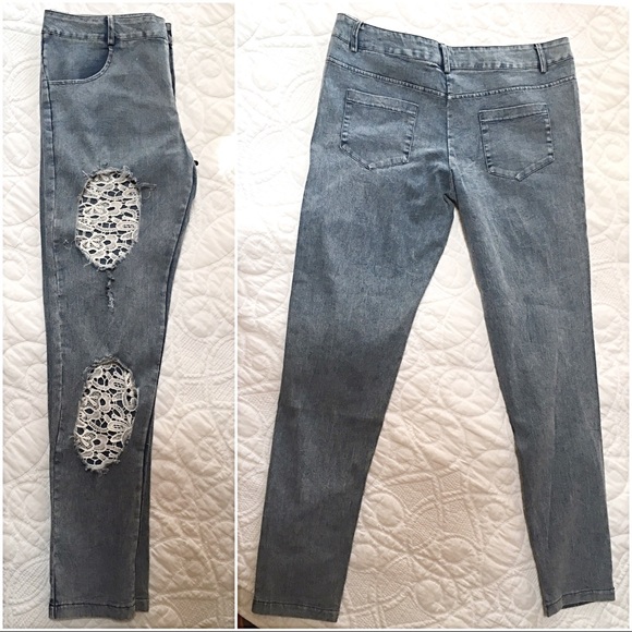 Destroyed Boyfriend Crop Jeans - Picture 7 of 8