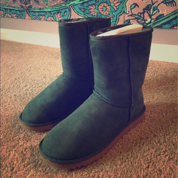 hunter green ugg boots