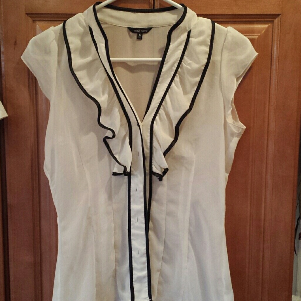 Ruffle top